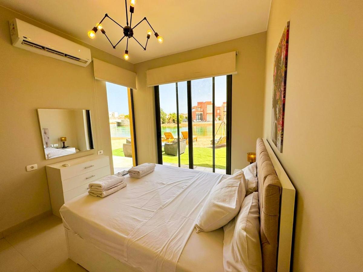 Luxury 3 Bedrooms Town House Holiday home