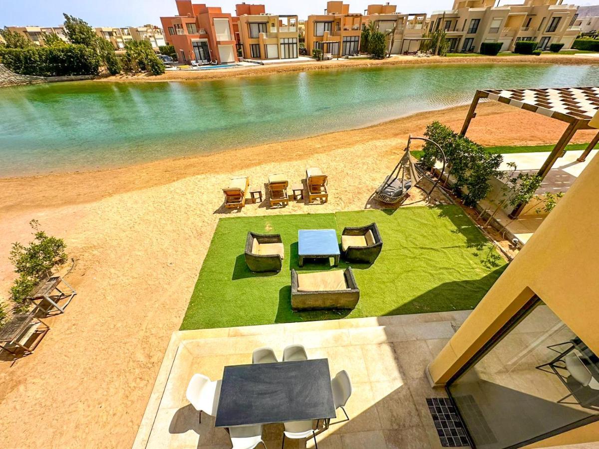Luxury 3 Bedrooms Town House